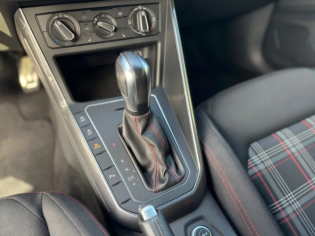 2.0 TSI GTI DSG I PDC I CARPLAY I NAVI I STOELVERW I 200PK I NWE APK