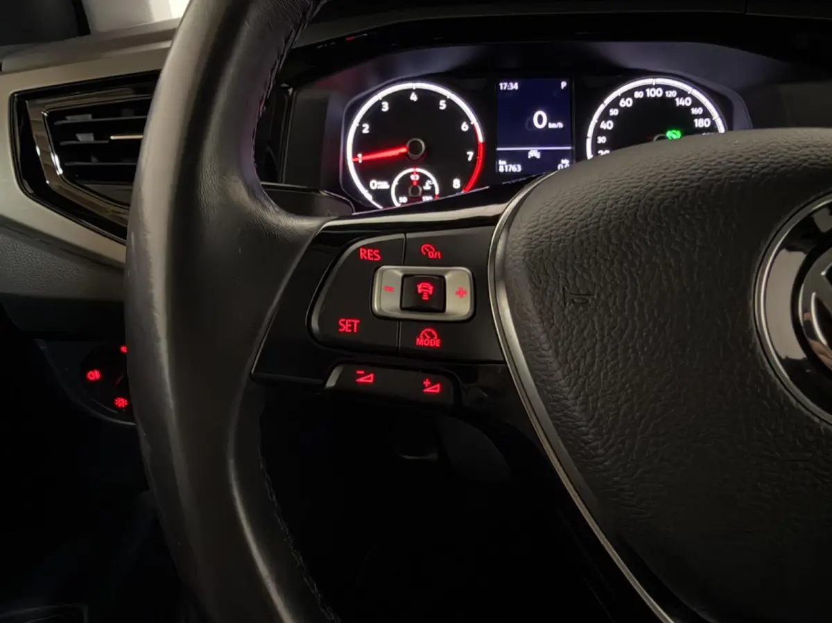 1.0 TSI 17” R-Line DSG CarPlay Stoelverwarming