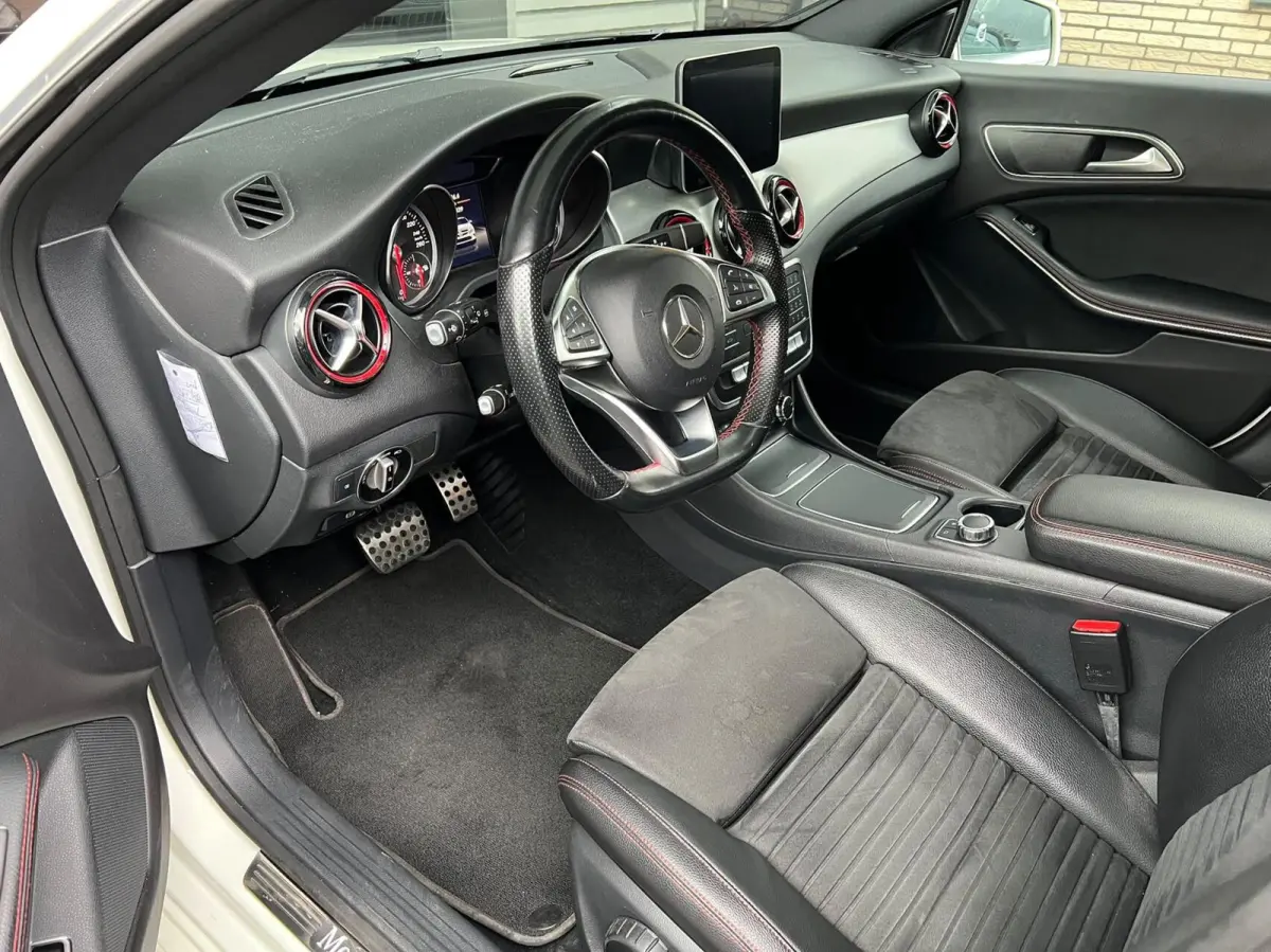 250 Sport 4MATIC Prestige