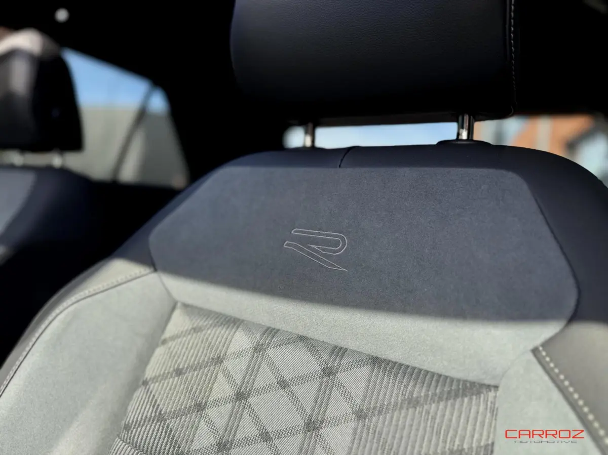 1.5 TSI R-Line Pana IQ Camera CarPlay ACC