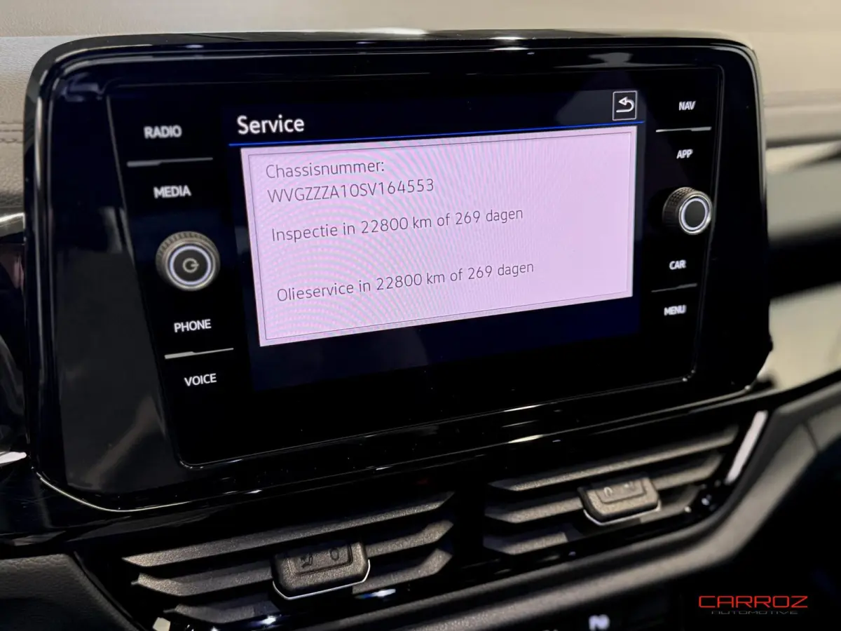 1.5 TSI R-Line Pana IQ Camera CarPlay ACC