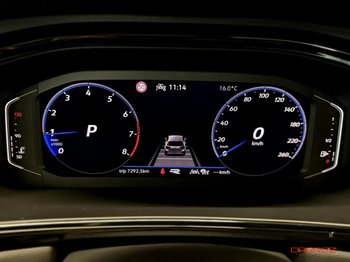 1.5 TSI R-Line Pana IQ Camera CarPlay ACC