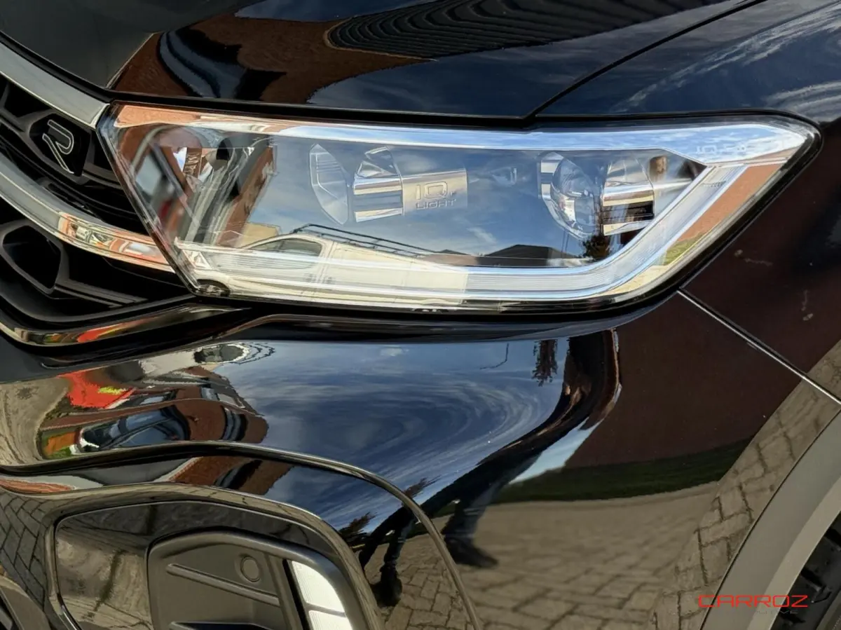 1.5 TSI R-Line Pana IQ Camera CarPlay ACC