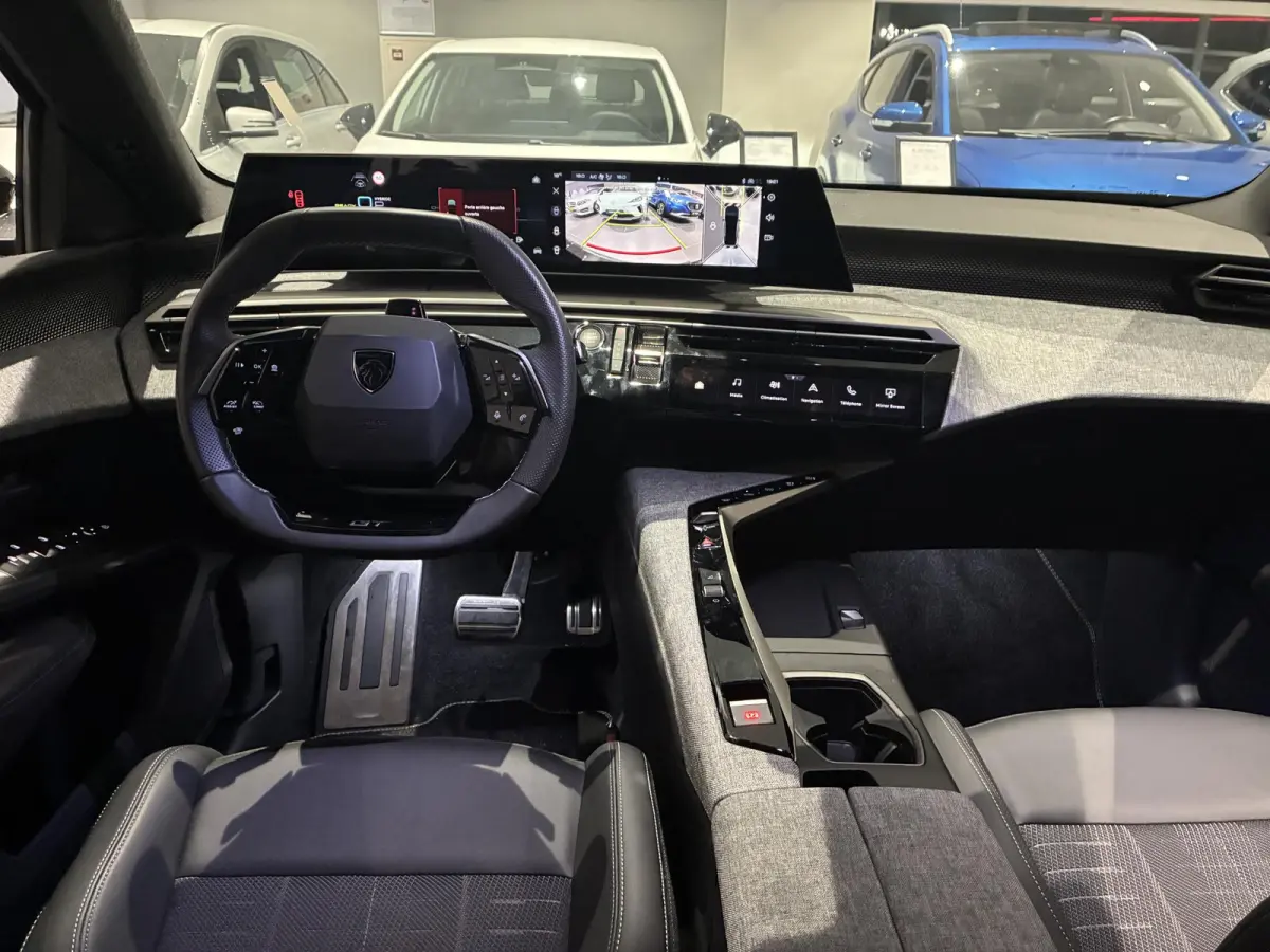 1.6 plug-in Hybrid 195 GT