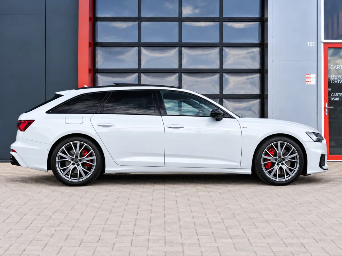 55 TFSI e S-Line Quattro Competition 367PK | 360 | Pano | Stoelventilatie | Stoelmassage & Verwarming Voor & Achter | Leder | Memory | Keyless | Origineel 20'' | Matrix Led | Digital Dash | 