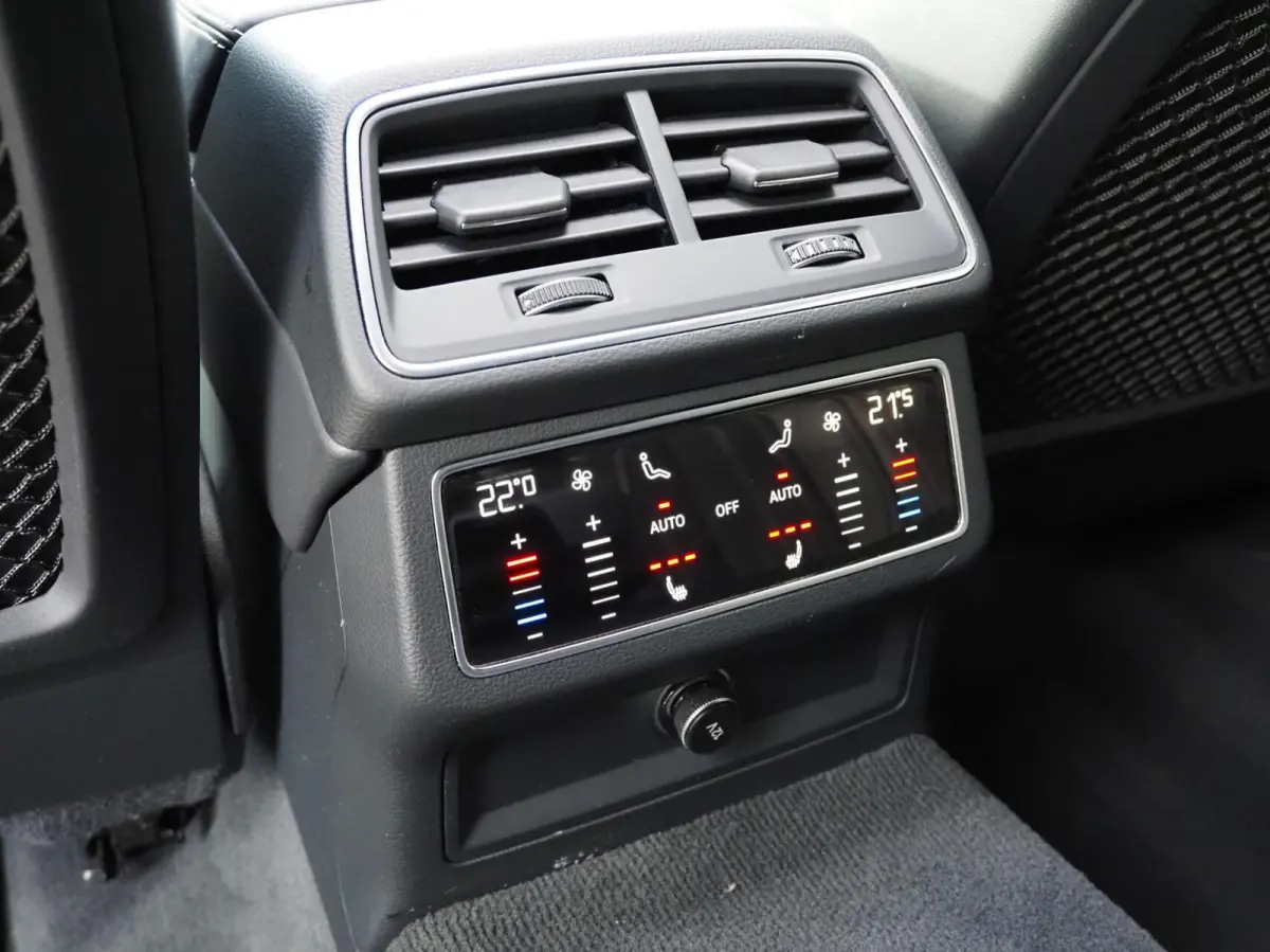 55 TFSI e S-Line Quattro Competition 367PK | 360 | Pano | Stoelventilatie | Stoelmassage & Verwarming Voor & Achter | Leder | Memory | Keyless | Origineel 20'' | Matrix Led | Digital Dash | 