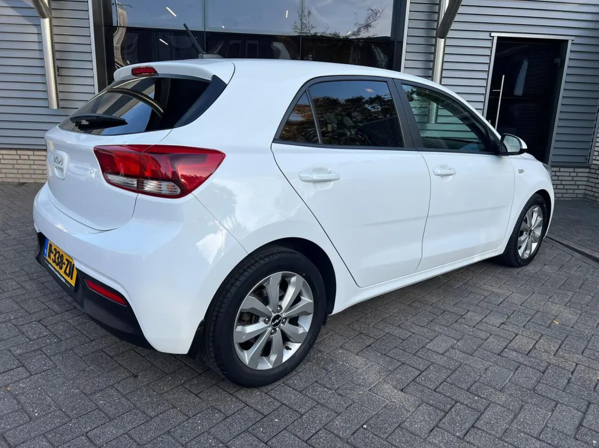1.0 T-GDi MHEV DynamicPlusLine Automaat