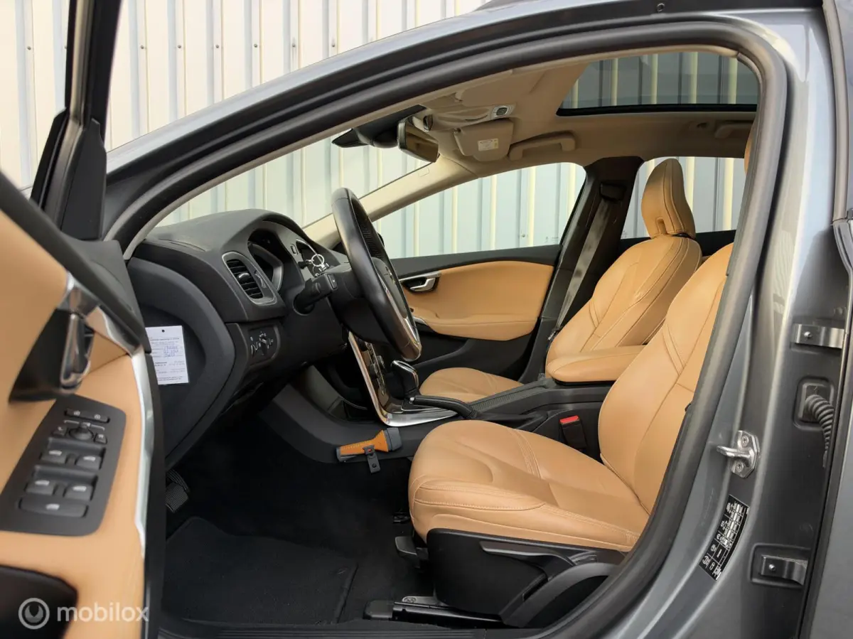 1.5 T3 Polar+ Luxury | Aut | NAP | Camera | Harman Kardon | LED | Pano | Leder | Dealer onderhouden |