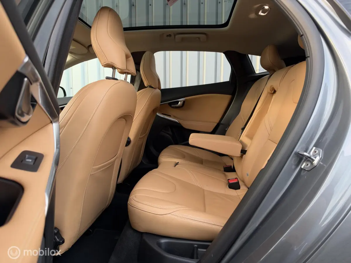 1.5 T3 Polar+ Luxury | Aut | NAP | Camera | Harman Kardon | LED | Pano | Leder | Dealer onderhouden |