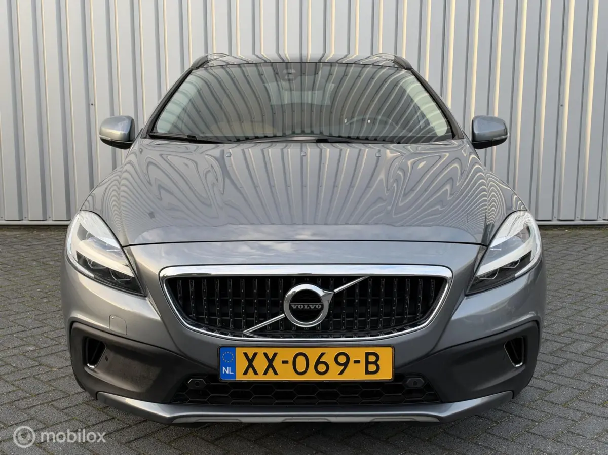 1.5 T3 Polar+ Luxury | Aut | NAP | Camera | Harman Kardon | LED | Pano | Leder | Dealer onderhouden |