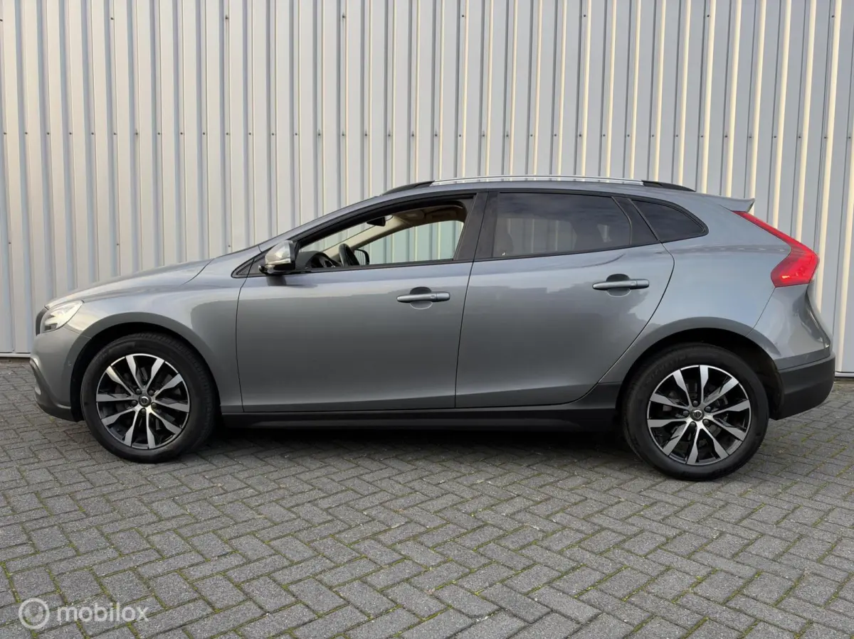 1.5 T3 Polar+ Luxury | Aut | NAP | Camera | Harman Kardon | LED | Pano | Leder | Dealer onderhouden |