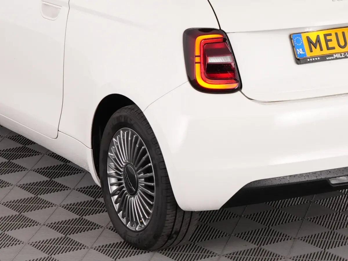 Icon 42 kWh | LM VELGEN | NAVI | CARPLAY | SOH: 96,9% | !