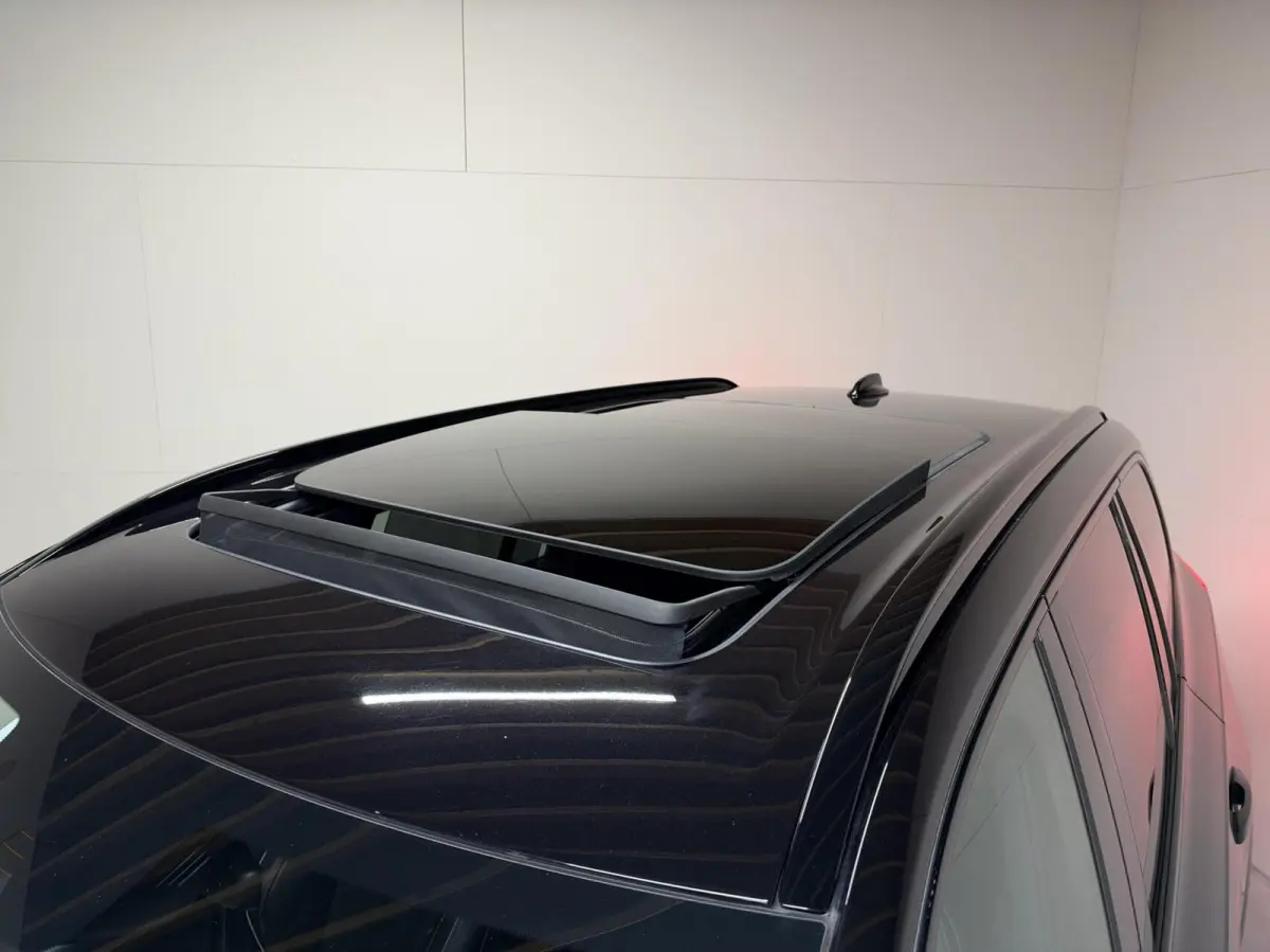 2.0 T8 Recharge AWD R-Design Polestar Pano H/K Luchtvering