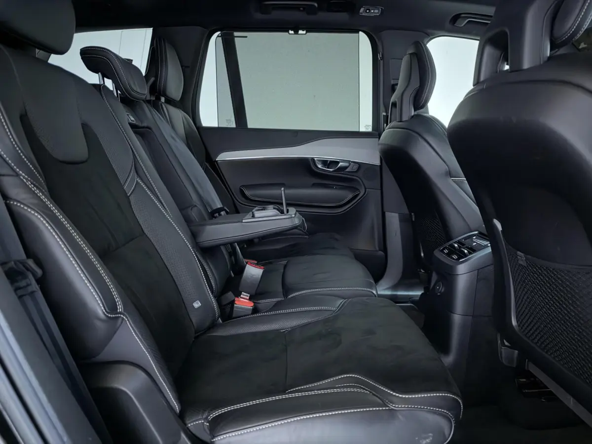 2.0 T8 Recharge AWD R-Design Polestar Pano H/K Luchtvering