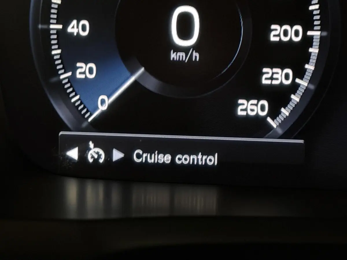 2.0 T8 Recharge AWD R-Design Polestar Pano H/K Luchtvering