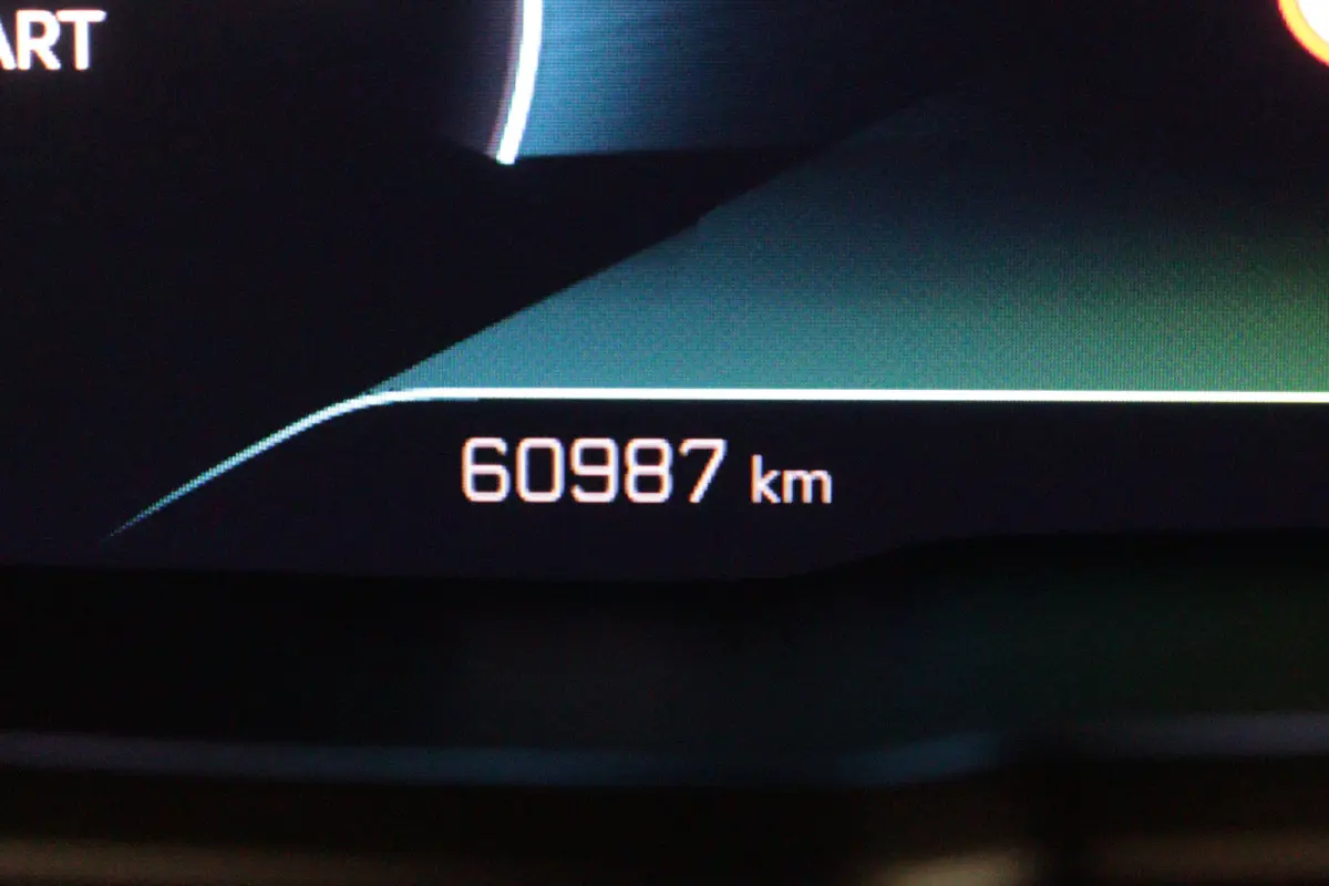 1.6 HYbrid 225 GT | NAVI / APPCONNECT | CAMERA + PDC | ADAP CRUISE | SCHUIF / KANTELDAK | LANE-ASSIST / WARNING |