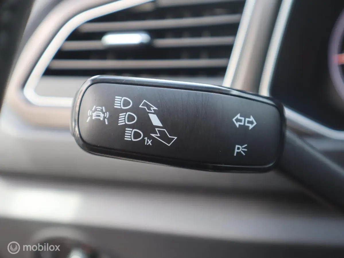 1.0 TSI Style Lane ACC Clima Trekhaak BTW auto