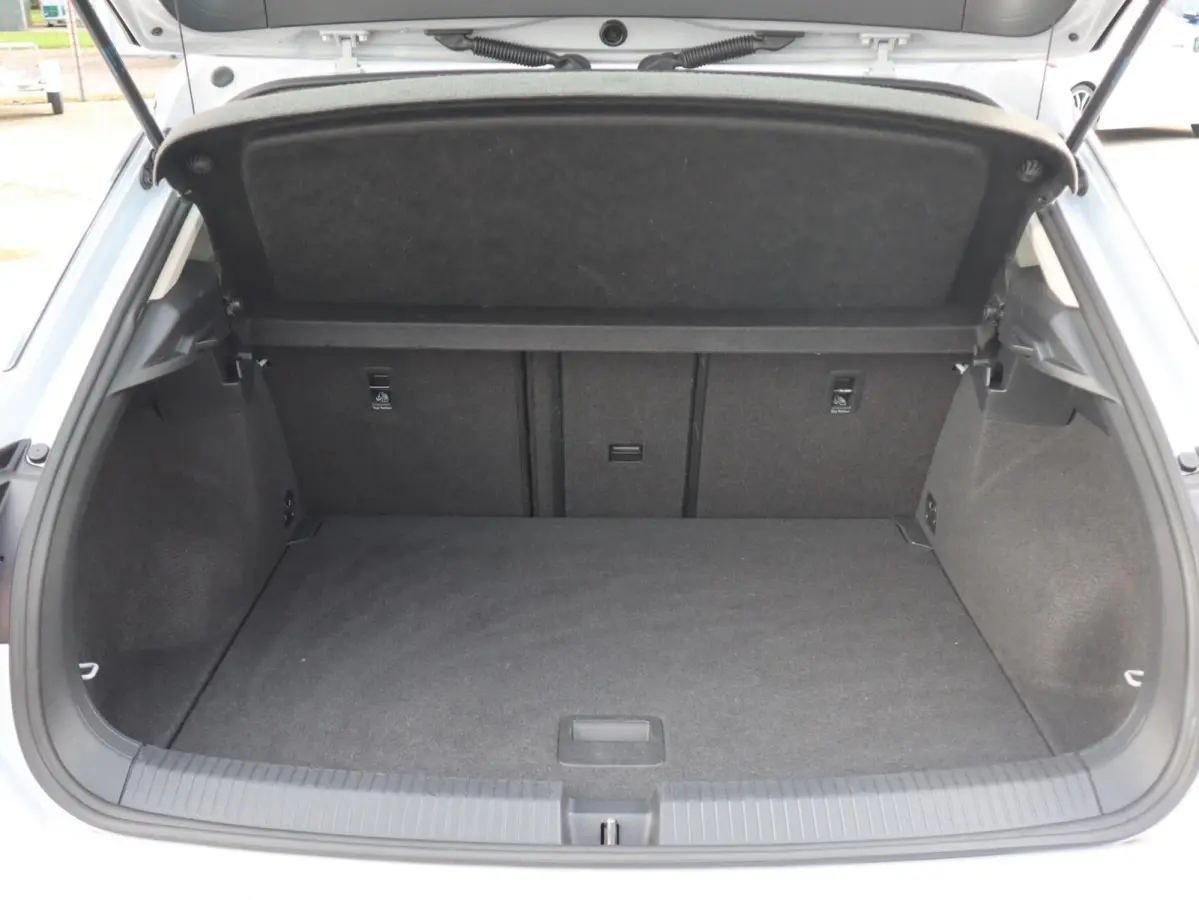 1.0 TSI Style Lane ACC Clima Trekhaak BTW auto