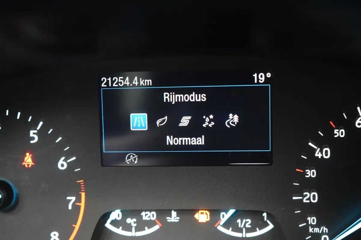 1.0 EcoBoost Titanium