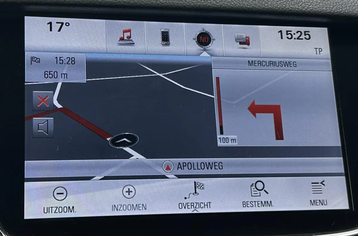 1.0 Business+ 105PK | Nette Staat | NL AUTO | NAP | Volledige Onderhoudshistorie BOSCH Carservice | Nieuwe APK | Trekhaak | Comfort Stoelen | Navigatie | Parkeersensoren Voor en Achter | DAB