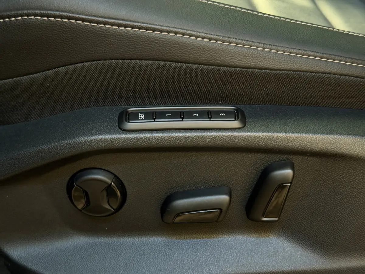 1.5 TSI Style|Pano|Memory|Leder|Keyless|Camera|Carplay