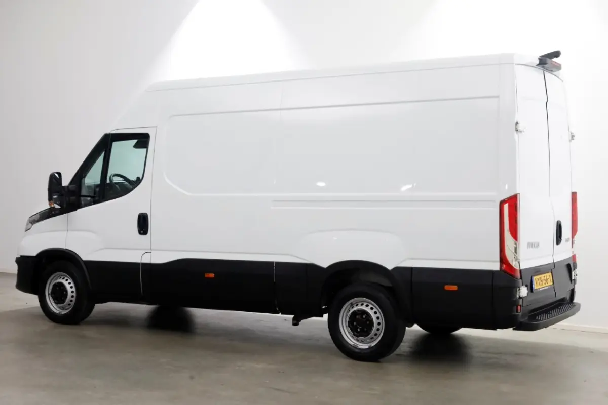 35S14 136pk L2H2 Airco/Camera Trekgewicht 3500kg 09-2021