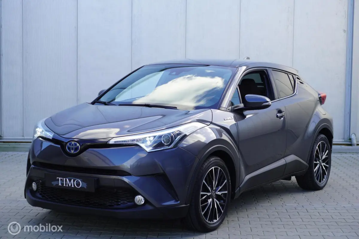 1.8 Hybrid Executive
