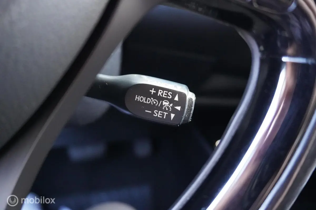 1.8 Hybrid Executive