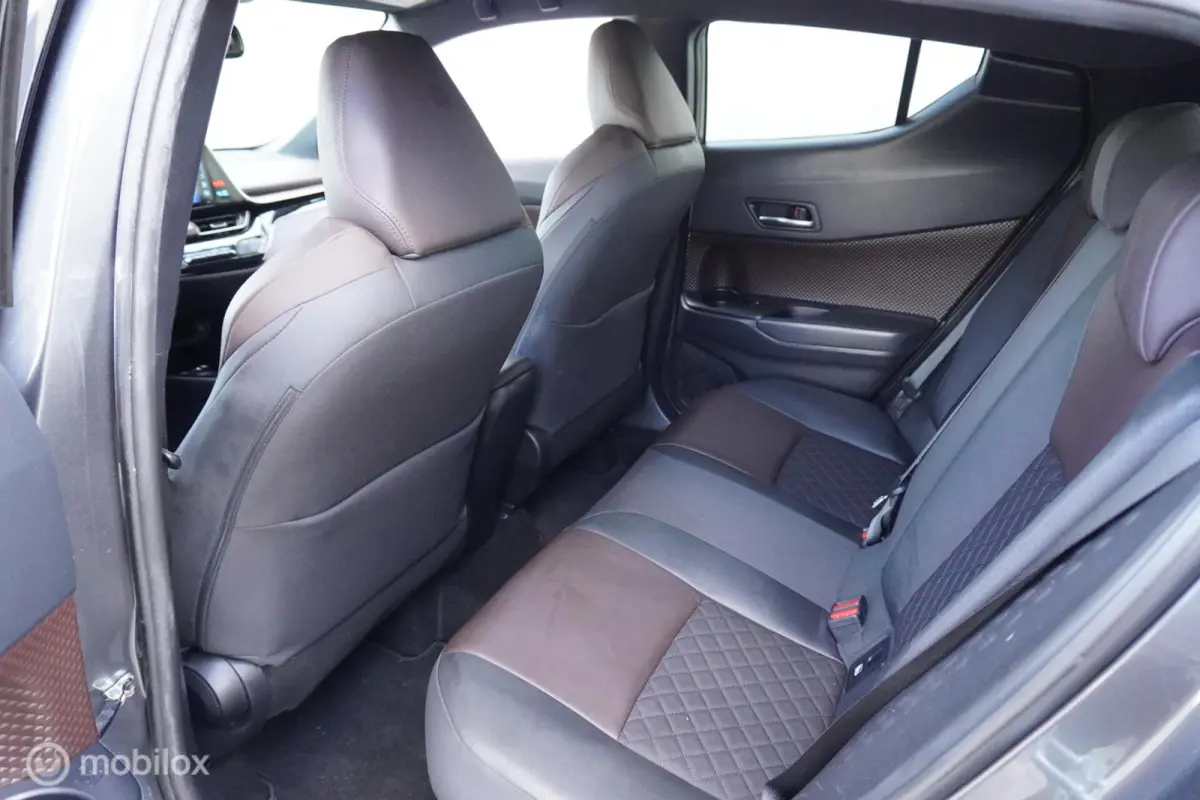 1.8 Hybrid Executive