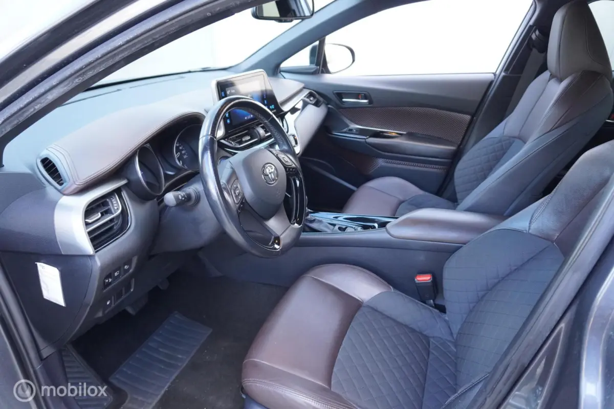 1.8 Hybrid Executive