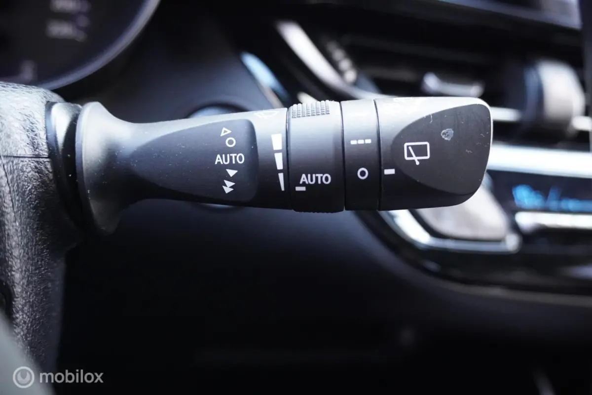 1.8 Hybrid Executive