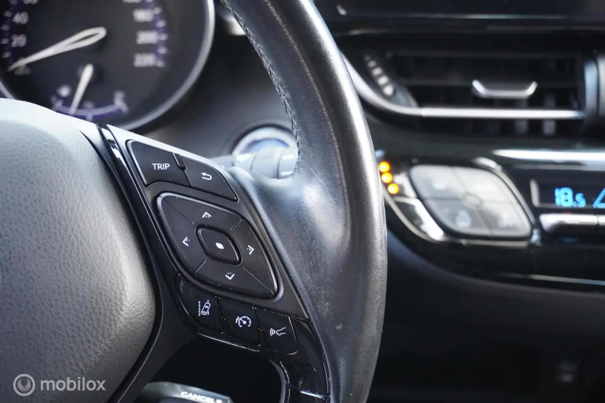 1.8 Hybrid Executive