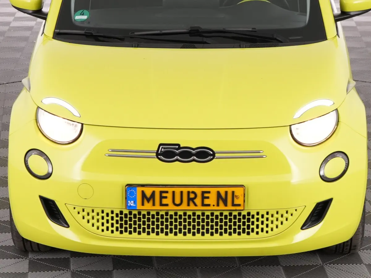 Urban 24 kWh | CARPLAY | AIRCO | ACID YELLOW | SOH: 92,9% | !