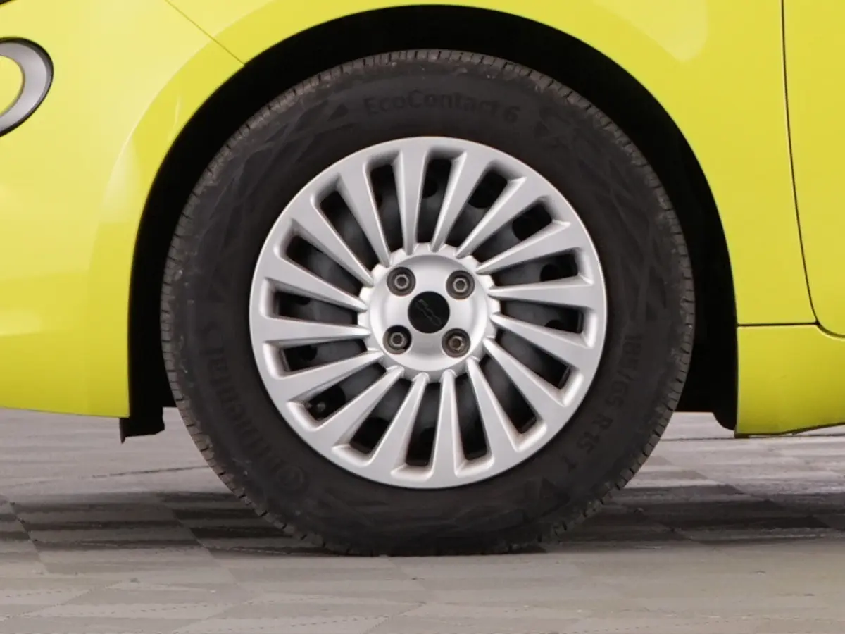Urban 24 kWh | CARPLAY | AIRCO | ACID YELLOW | SOH: 92,9% | !
