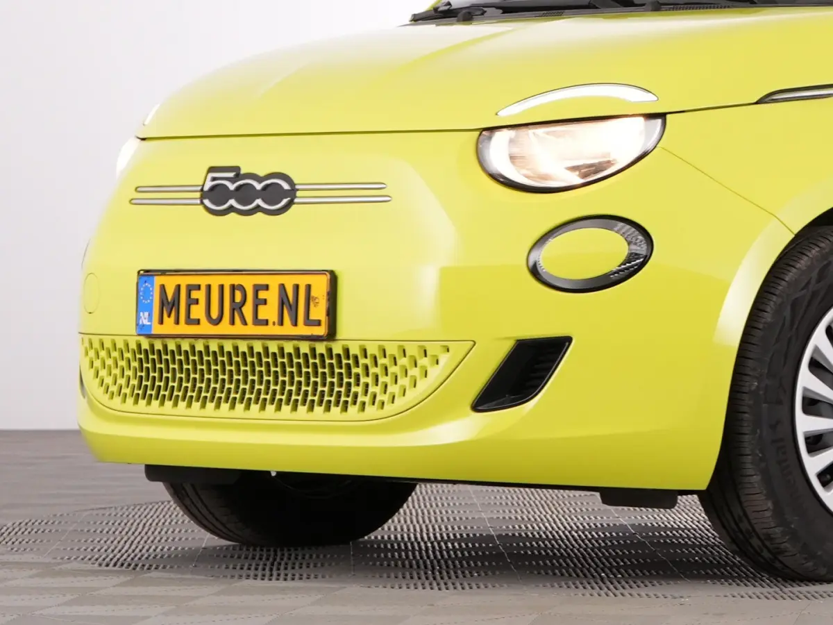 Urban 24 kWh | CARPLAY | AIRCO | ACID YELLOW | SOH: 92,9% | !