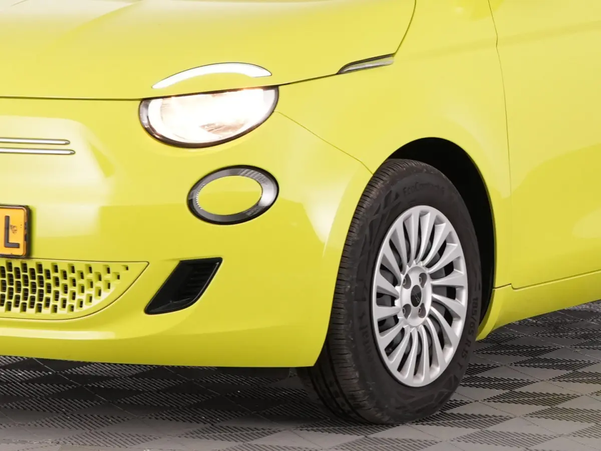 Urban 24 kWh | CARPLAY | AIRCO | ACID YELLOW | SOH: 92,9% | !