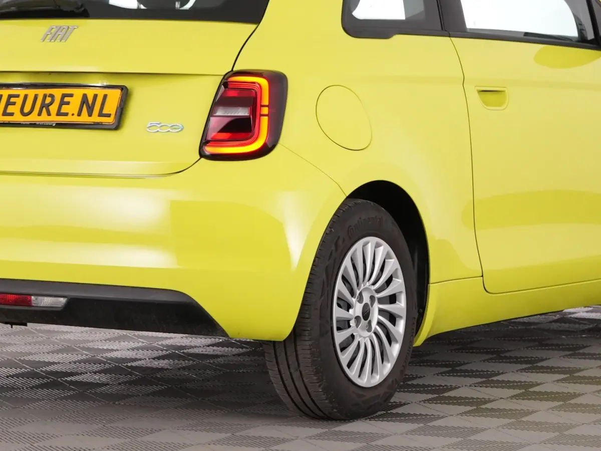 Urban 24 kWh | CARPLAY | AIRCO | ACID YELLOW | SOH: 92,9% | !