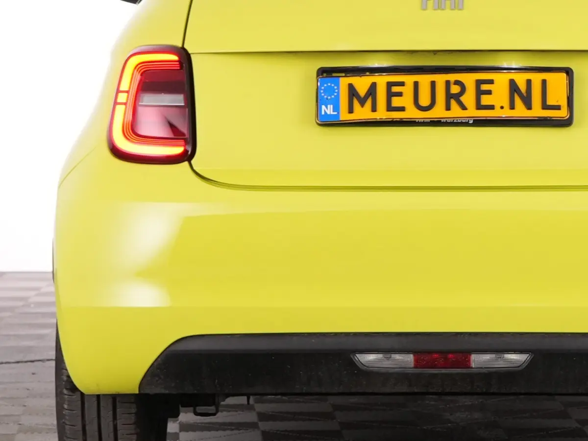 Urban 24 kWh | CARPLAY | AIRCO | ACID YELLOW | SOH: 92,9% | !