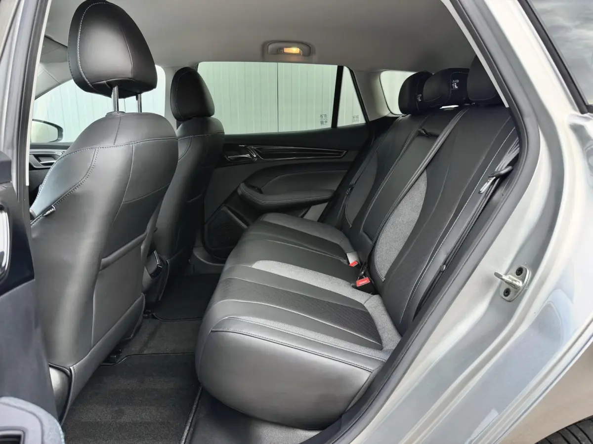 Electric 50 kWh Luxury | 360° | ACC | Leder