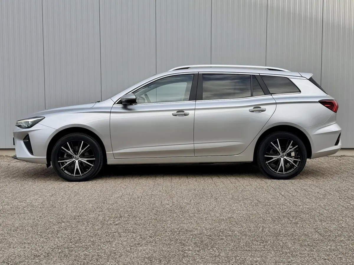 Electric 50 kWh Luxury | 360° | ACC | Leder