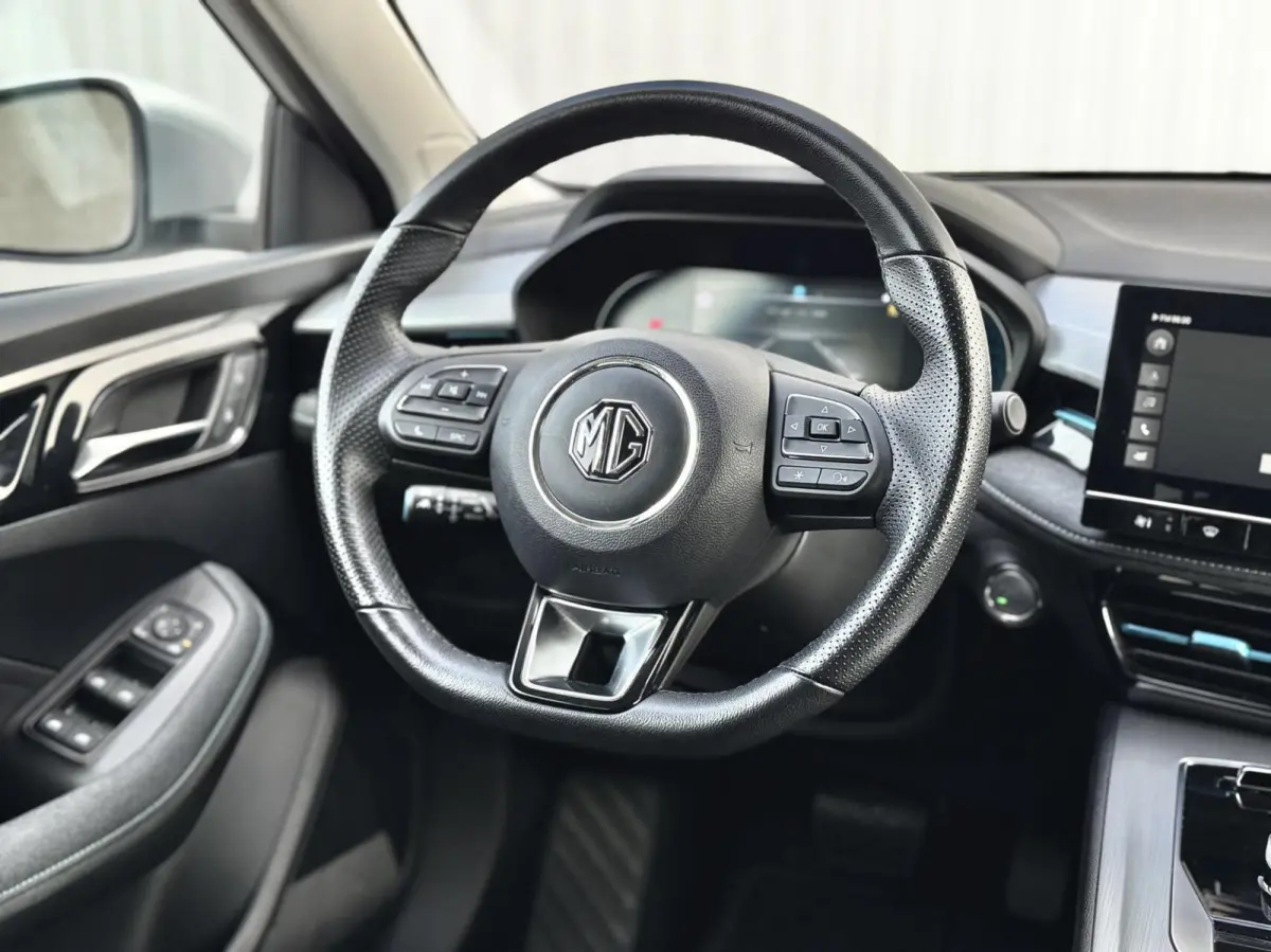 Electric 50 kWh Luxury | 360° | ACC | Leder