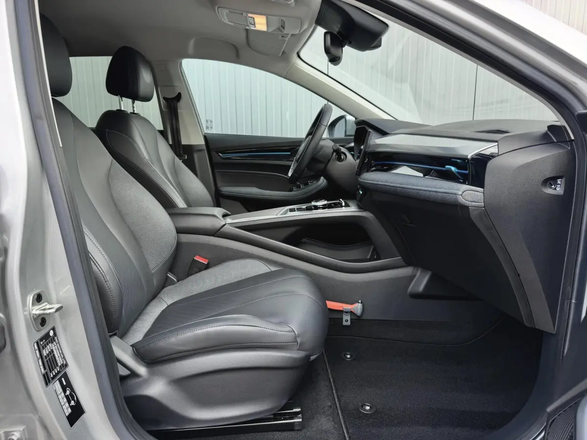 Electric 50 kWh Luxury | 360° | ACC | Leder