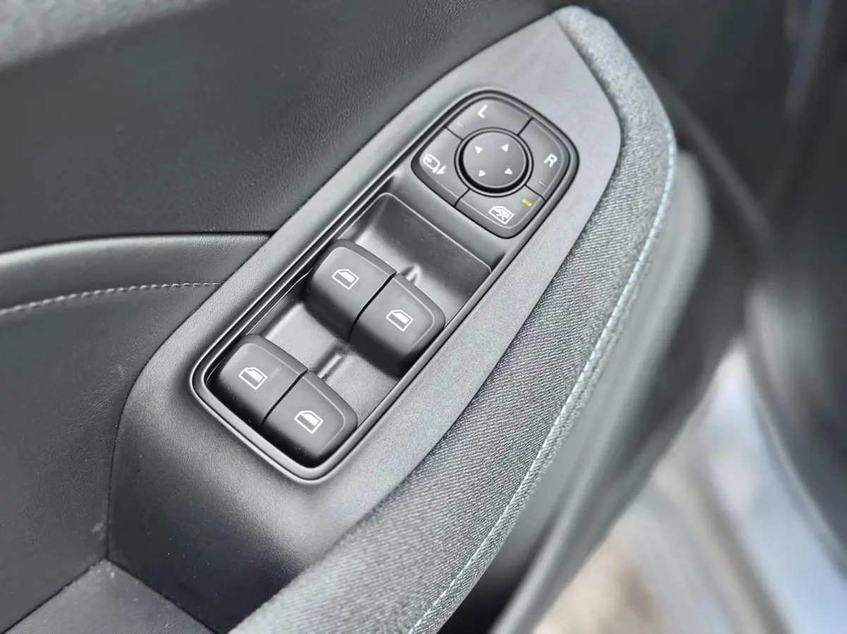 Electric 50 kWh Luxury | 360° | ACC | Leder