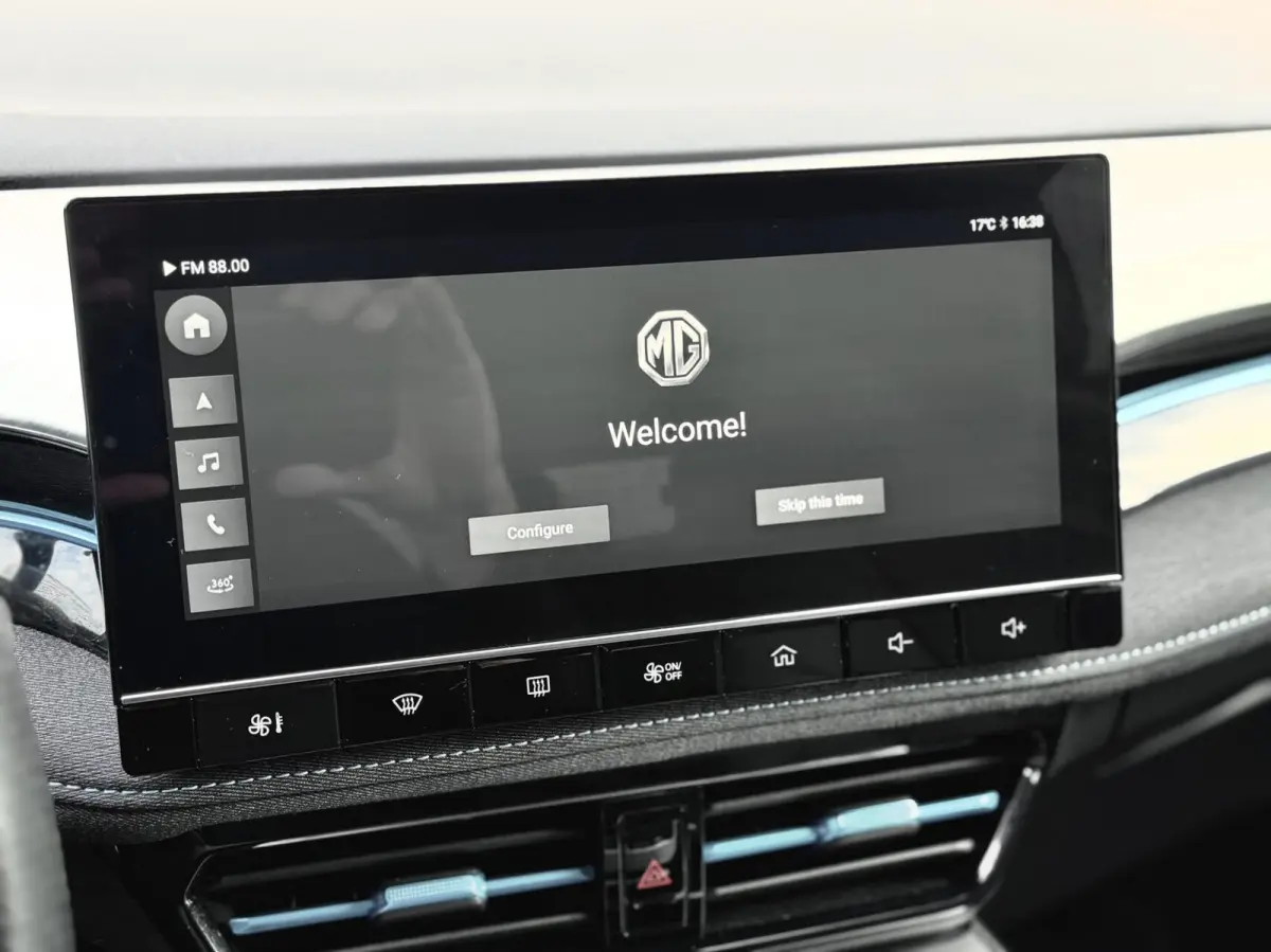 Electric 50 kWh Luxury | 360° | ACC | Leder