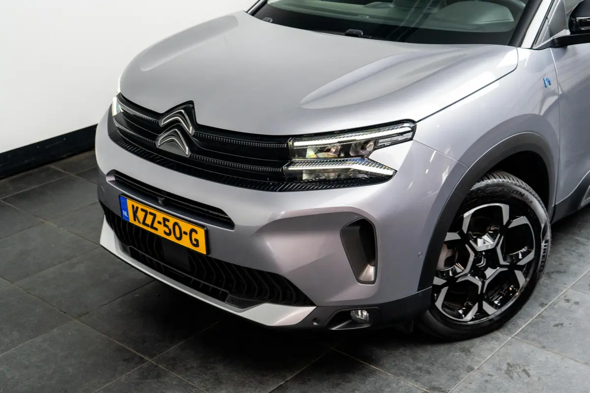 1.6 Plug-in Hybrid 180 Feel