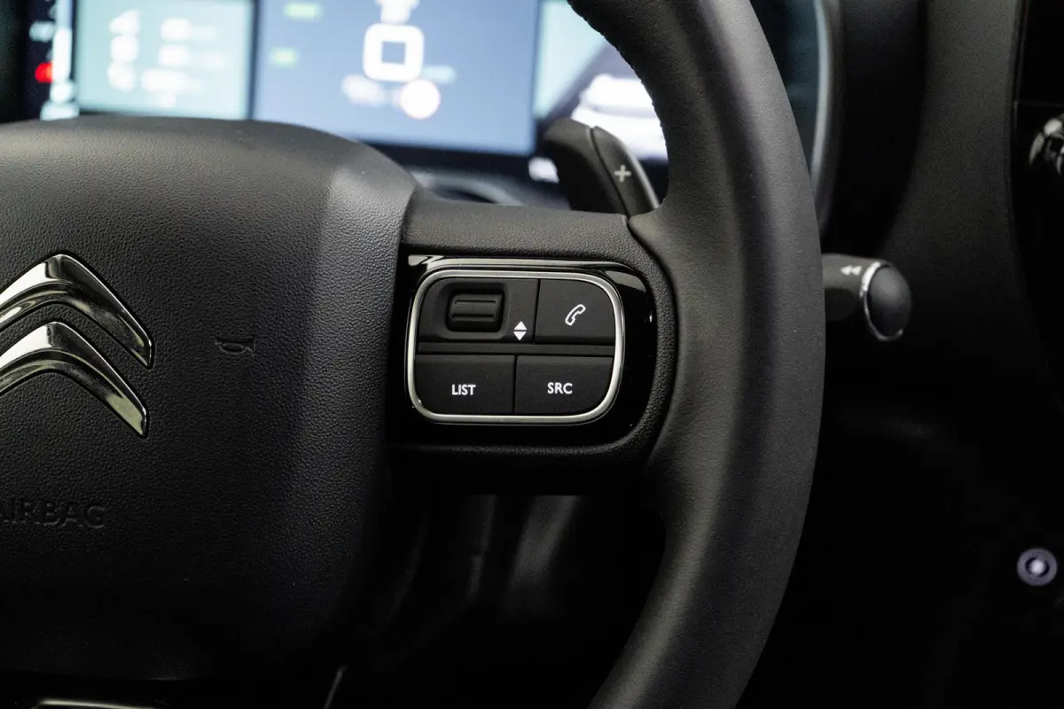 1.6 Plug-in Hybrid 180 Feel