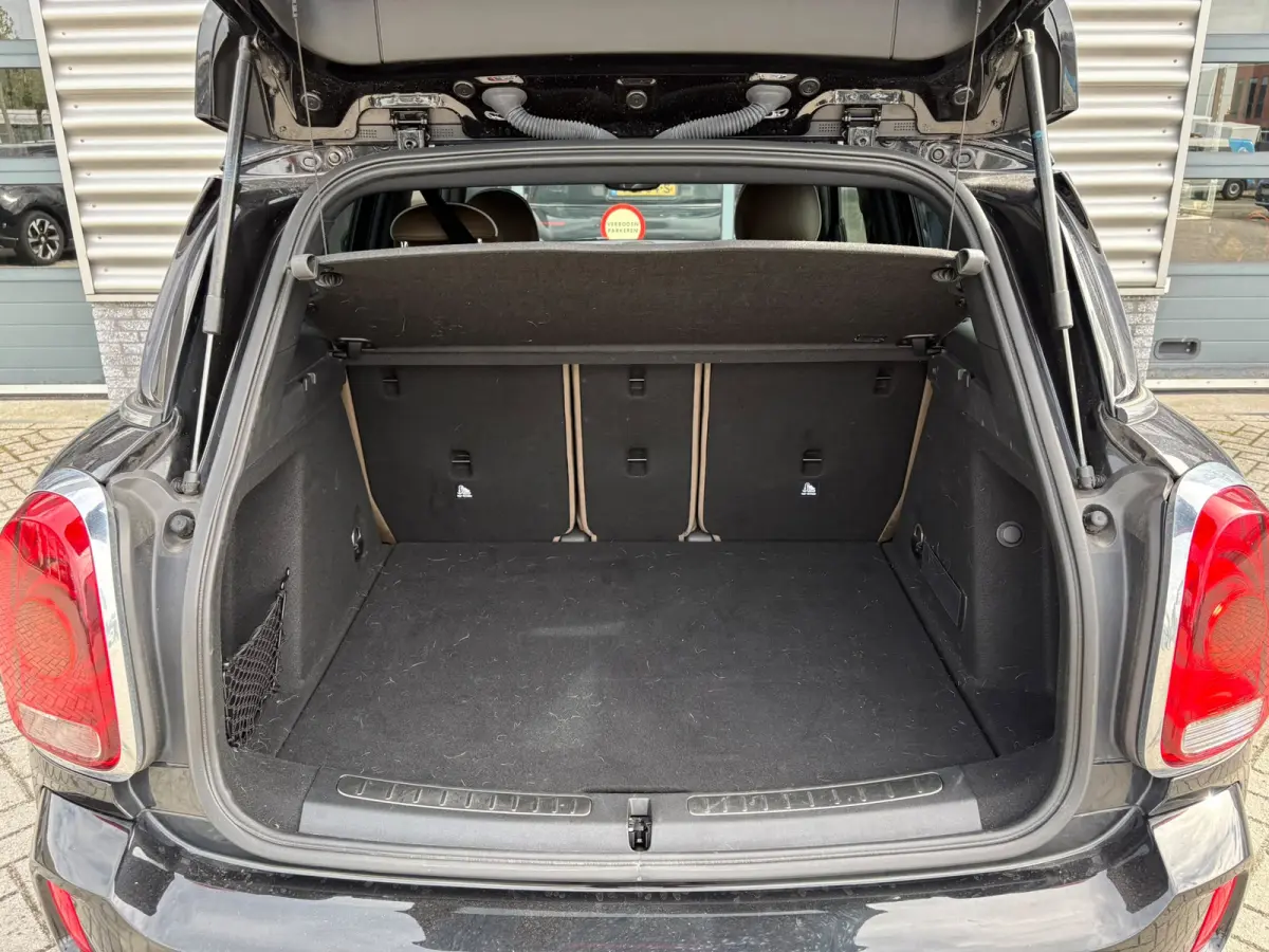 1.5 136pk Cooper Dutch Made Edition | Apple Carplay/Android Auto|telefoonintegratie premium | Audio installatie premium | Buitenspiegels elektrisch inklapbaar