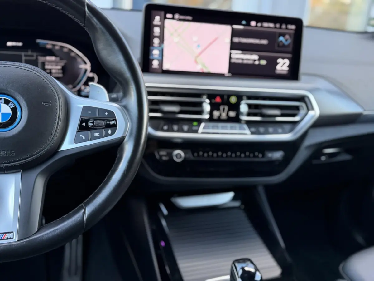 xDrive30e High Ex M-Sport |Pano|ACC|Leer|Trekhaak|21"