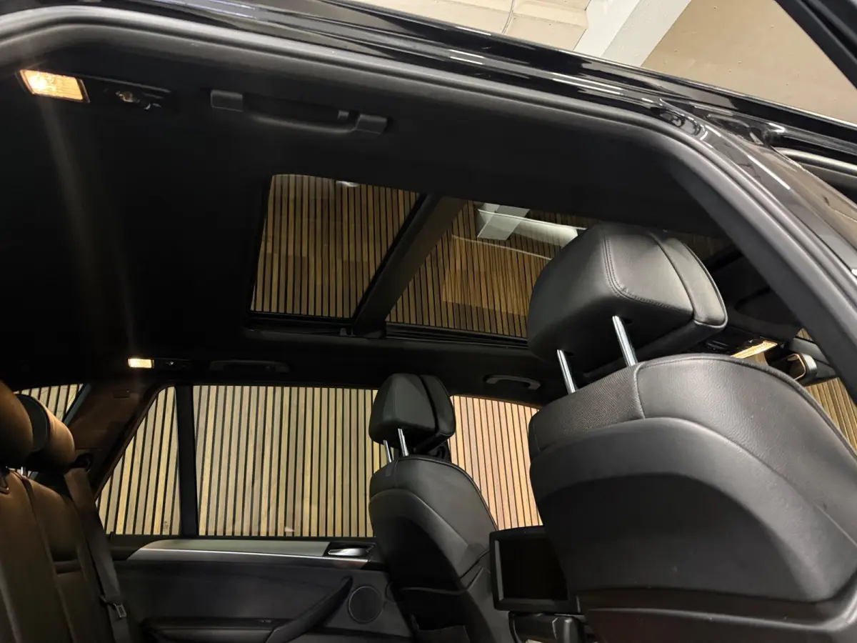 XDrive50i - M Pakket - nwe Klepseals