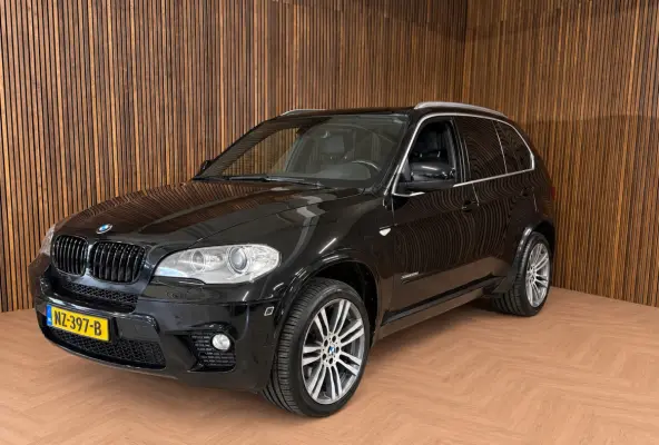 XDrive50i - M Pakket - nwe Klepseals